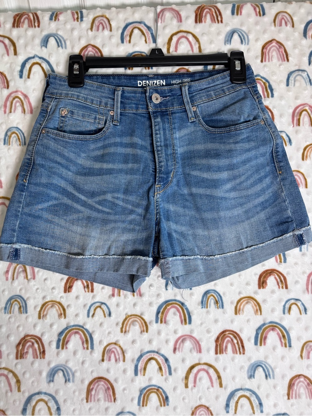 Levis Denizen High-Rise Womens Denim Shorts Light Blue Wash Size 4 W27